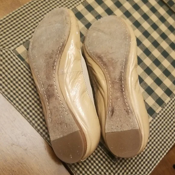 Tan leather Tory Burch ballet flats. Size 7 - Picture 5 of 9